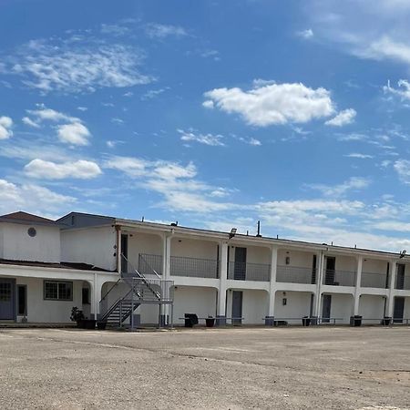Dilley Executive Inn Eksteriør billede