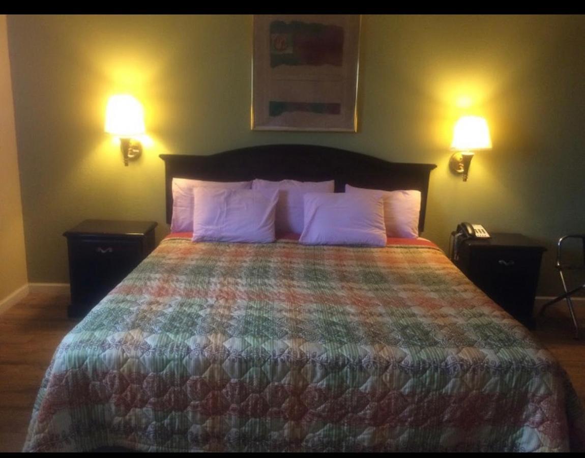 Dilley Executive Inn Eksteriør billede